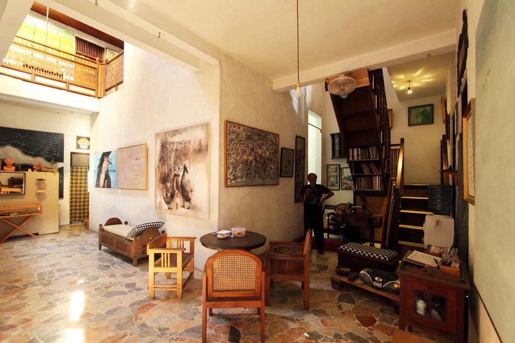 Posnya Seni Godod Art Gallery & Homestay Yogyakarta Luaran gambar