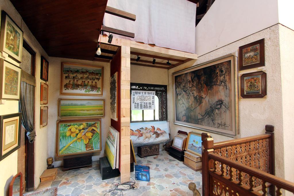 Posnya Seni Godod Art Gallery & Homestay Yogyakarta Luaran gambar